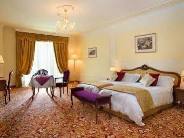 Due Torri Hotel 5*